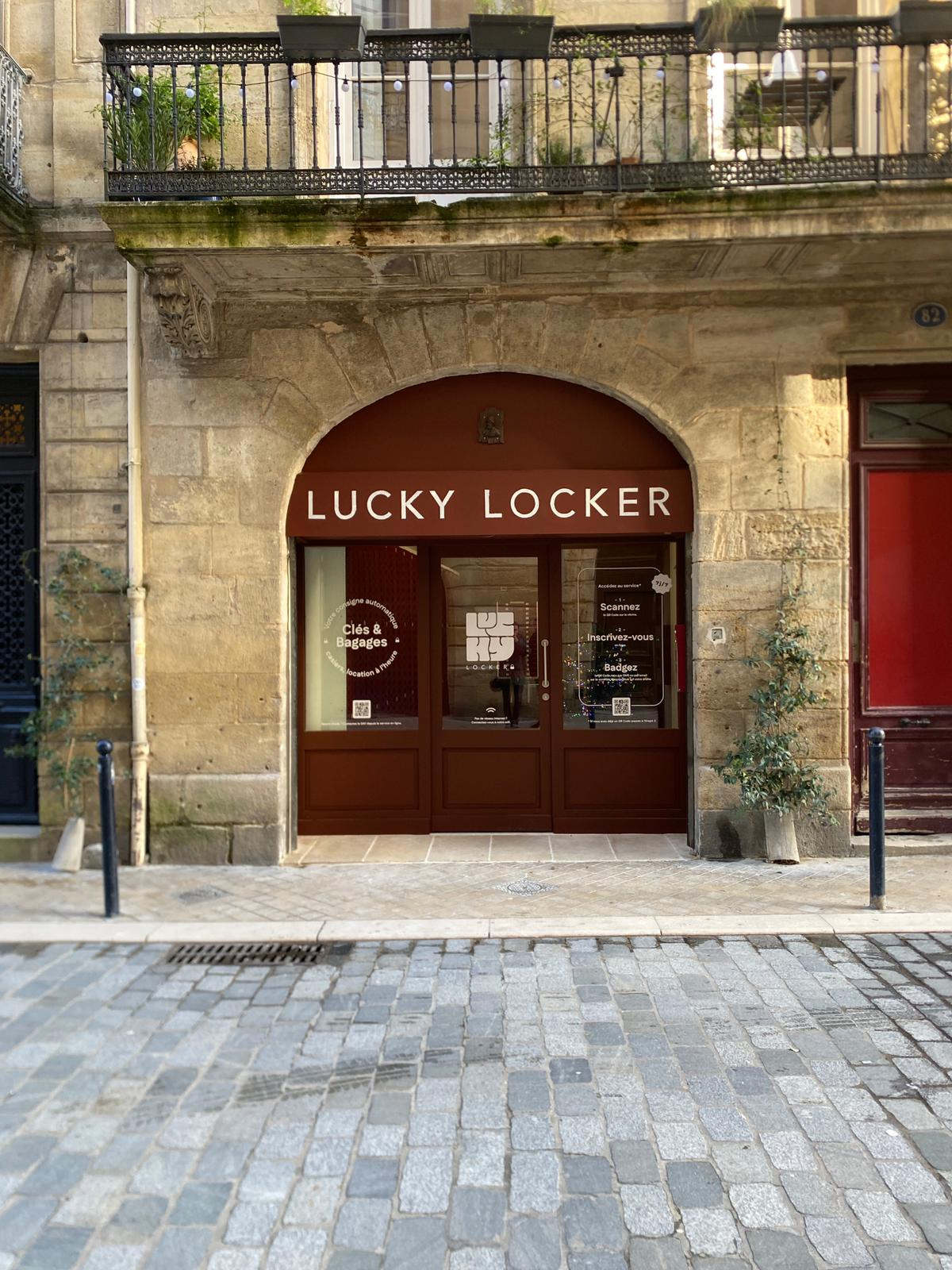 vitrine LuckyLocker, Bordeaux, Porte de Bourgogne